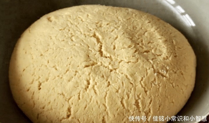 香甜|想吃披萨不用去外面买，试试此做法，香甜又拉丝，比买的还好吃