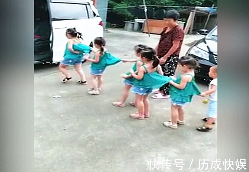 闺女|第一胎生5个闺女,二胎终于是儿子,每次出门场面无敌