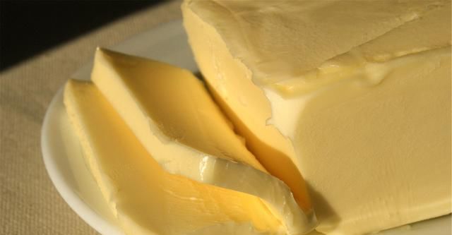  种油|这4种油，营养师几乎一口都不吃，很多人还在吃，以为很有营养