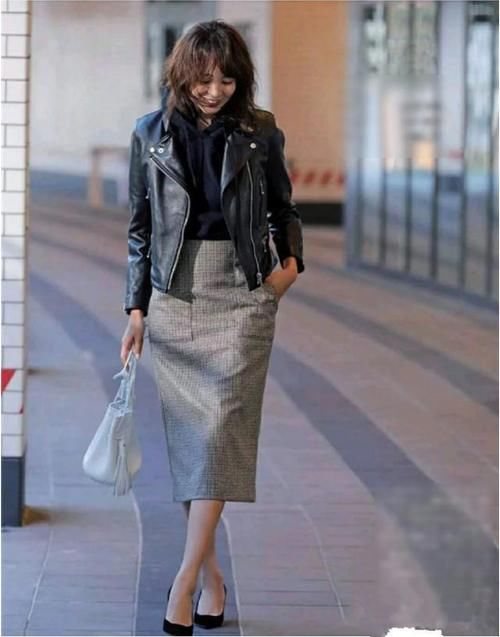 中年女人想要穿得显年轻，试试这些日系减龄穿搭技巧，时髦又优雅