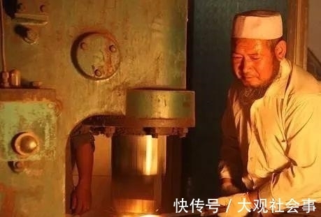 保安$一个民族的骄傲:经过千锤百炼锻造出来的保安腰刀