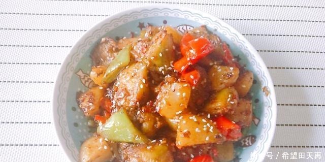 家常地三鲜做法按此方法制作,不但味道好,而且干净卫生