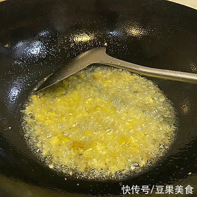 香菜|你小炒黄牛肉的正宗做法，简单几步，越吃越上瘾