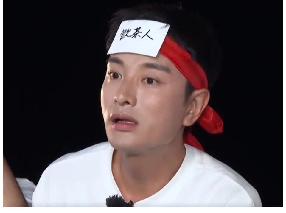 奔跑吧兄弟|《极限挑战》又回来了？贾乃亮教黄明昊作弊，网友：有那味了
