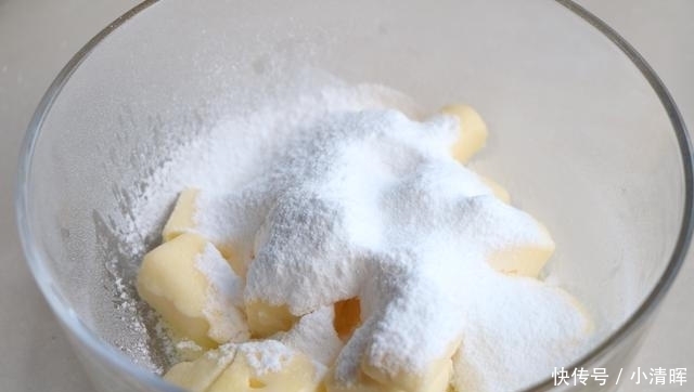 简单几步,教你在家做曲奇饼干,又酥又脆比买的好吃,特别解馋