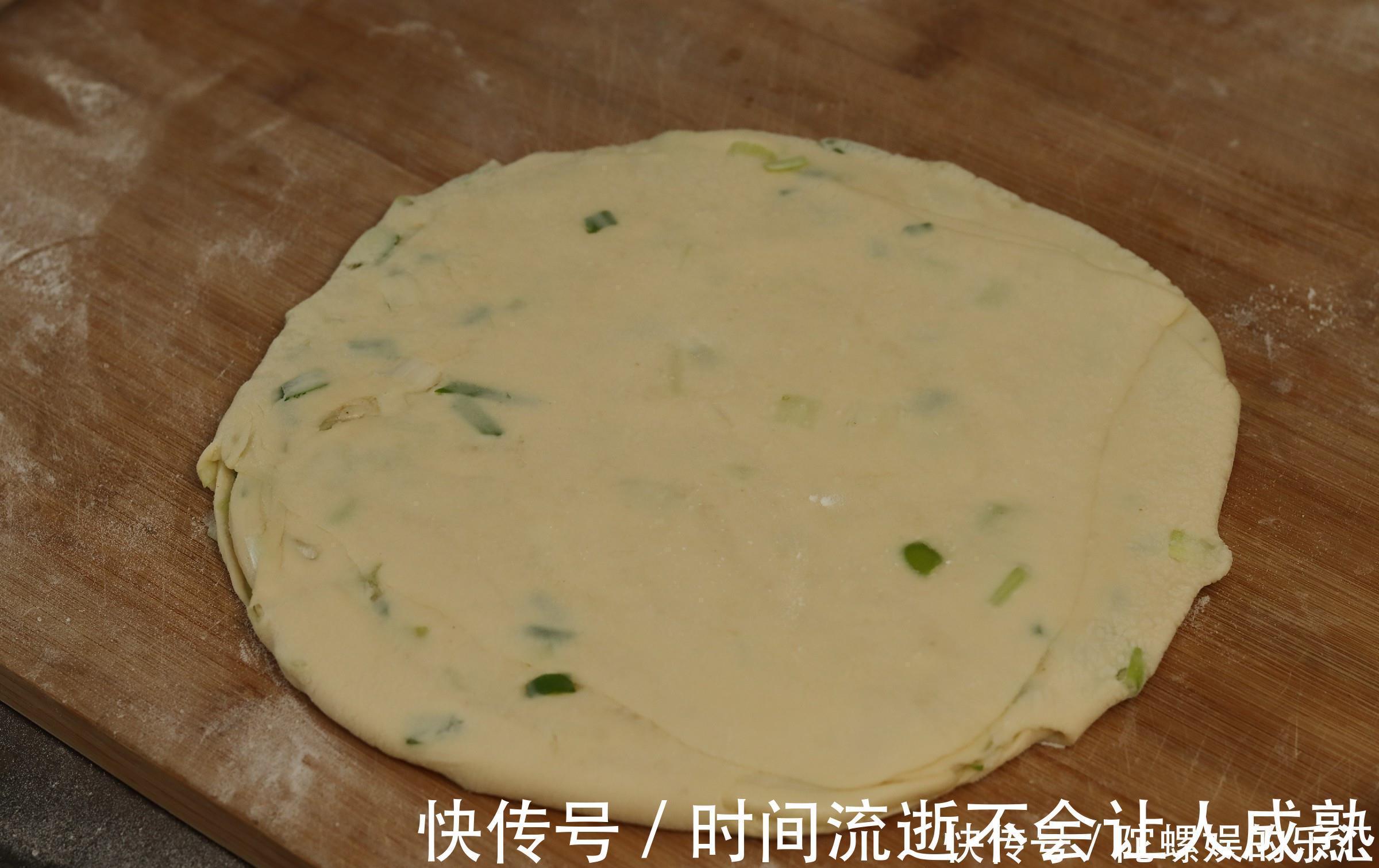 干面粉|烙饼的正确做法，掌握好诀窍，外酥里软层次分明，我家一周做3次