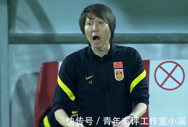 集训|李铁时期国足首发11人或换血!武磊恐变替补 新锋线三叉戟浮现