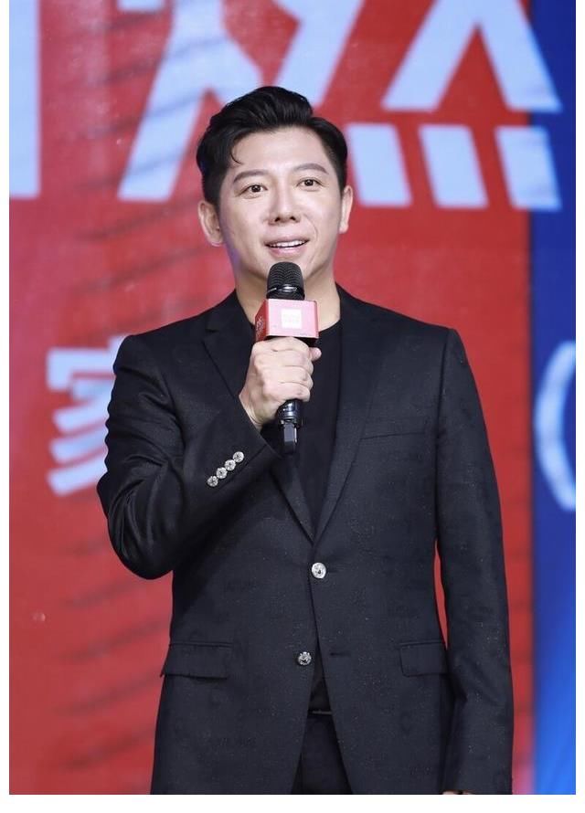 陈小春|男版浪姐开播引热议，嘉宾阵容太绝了，节目组在力捧谁一目了然