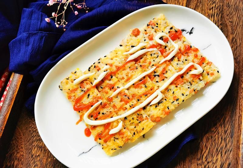 酥脆|剩米饭做的这饼,既是主食也是零食,焦香酥脆,吃起来停不下来!