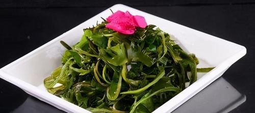 人到中年想长寿，3种食物换着吃，美容养生、补益身体
