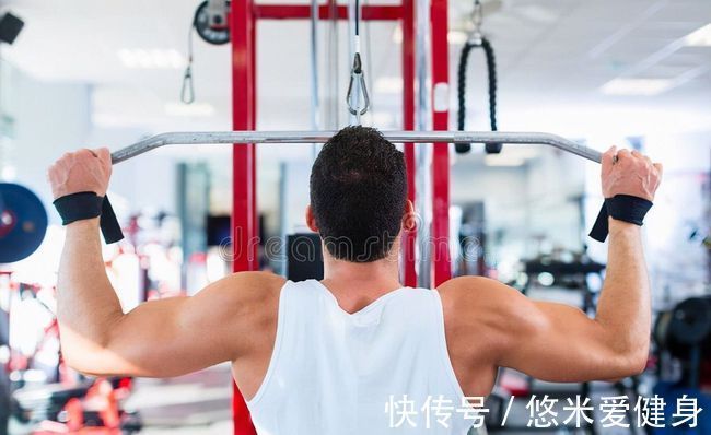 倒三角|背部肌肉的训练方法,3个部位8个动作,帮你打造完美倒三角身材