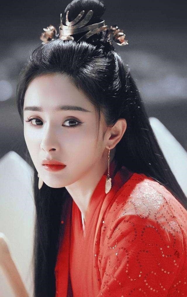 苏小暖|苏小暖《神医凰后》已落败,只因路非这本小说突然崛起,冲上榜首