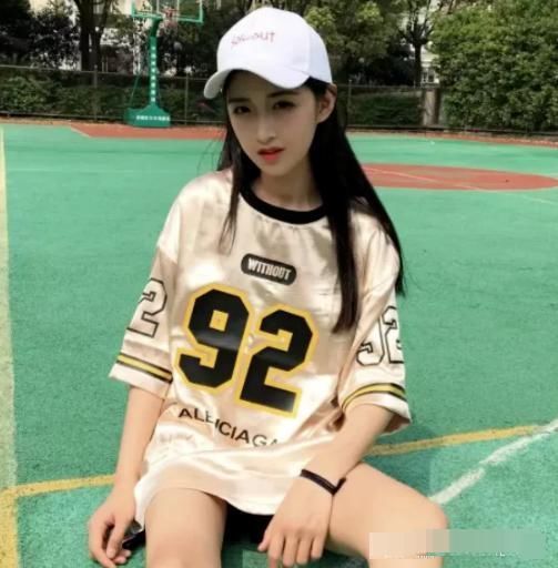 朴朴|体育课上,女生自认为“很仙”的3行为,男生看了求你照照镜子