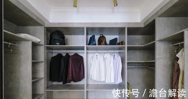 添彩|120平现代简美轻奢两室,地面全屋鱼骨拼,超大衣帽间