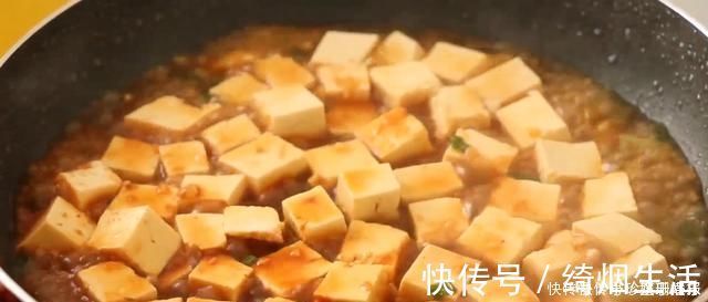 蒜苗|豆腐自从学会这个做法，家人三天两头点名吃，鲜嫩入味，比肉都香