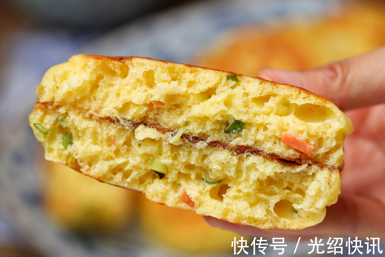 搅拌均匀|双手无需粘面，搅一搅就能做的粗粮早餐饼，暄软美味营养百分百！