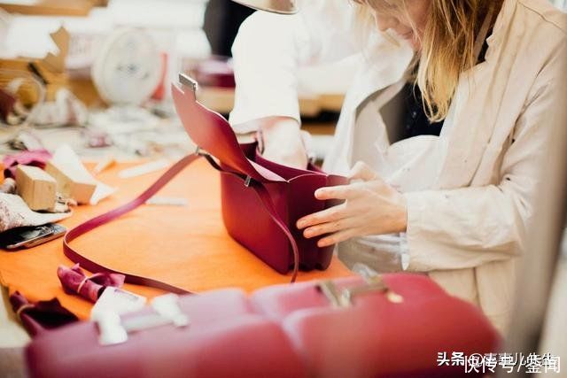 故事|每天一个品牌故事:无可挑剔的“包王”-Hermes康康包