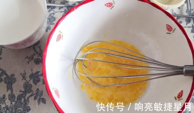 超级简单的甜品，搅一搅，拌一拌，烤一烤，香喷喷好吃看得见绝了！