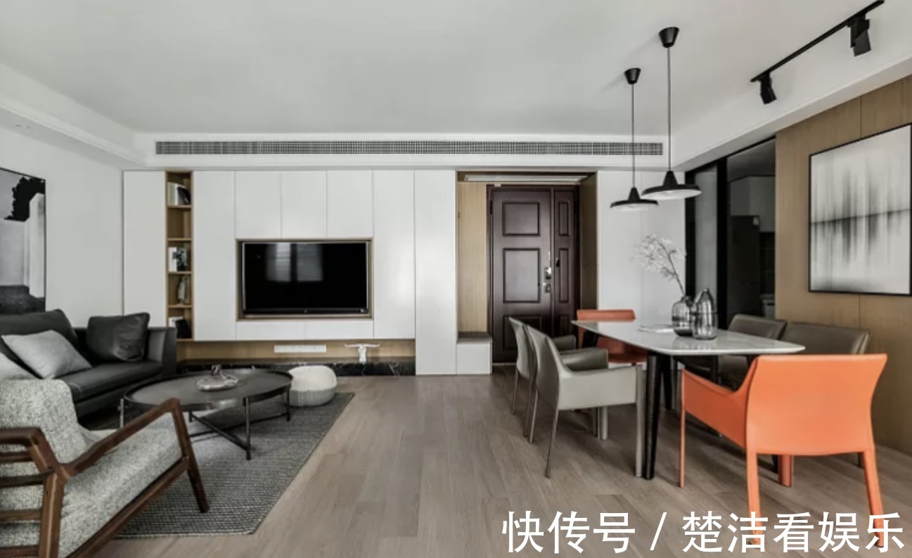 全屋|装修时房门别装单开门了,他家这么设计,让全屋瞬间放大一倍