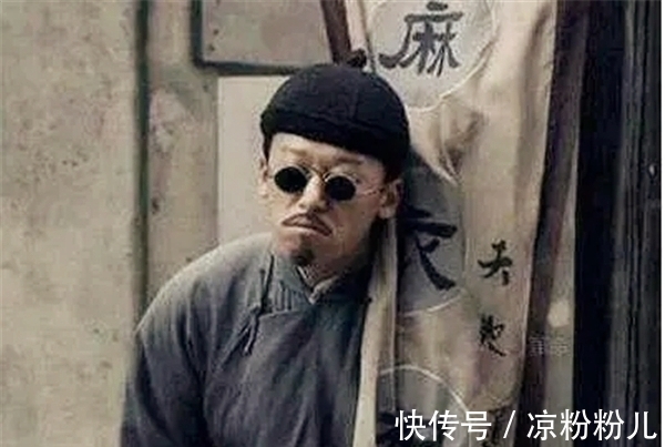 相术@俗语:“30出毫40亡,50出毫命方长”,啥是“出毫”?能不能信?