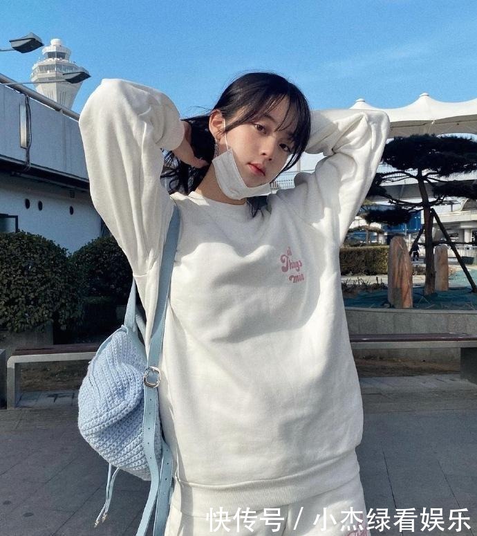 脸上有这4个特征的女人,年轻时气质出众,到了40岁也不显老