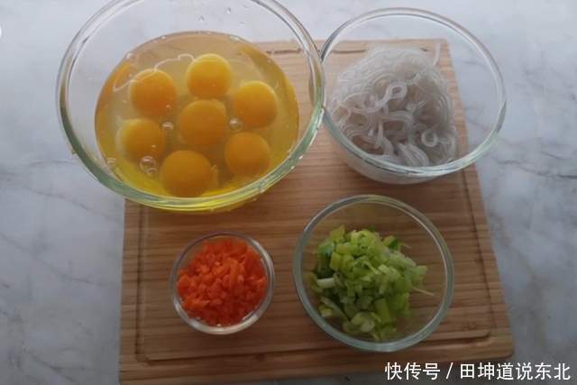 早餐必备的韩式鸡蛋卷,营养美味简单易学,软软糯糯的很好吃