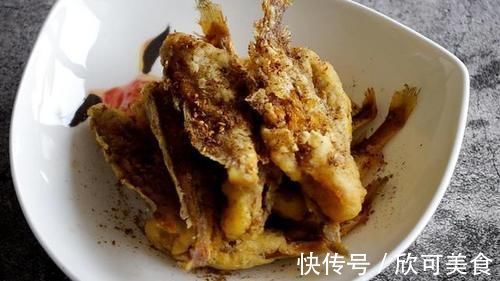 炸鱼光裹面粉可不酥,多做一步,就算放一晚,鱼尾巴都吃干净