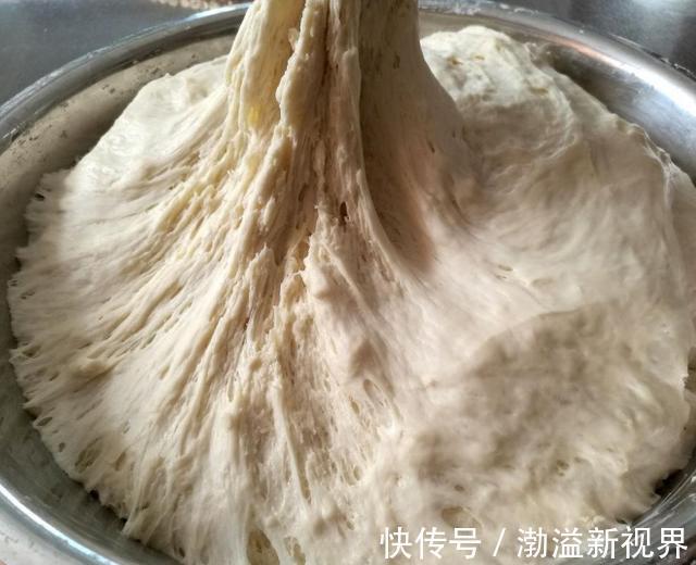 一日三餐|酵母发面速度太慢教你这样做，30分钟发满盆，馒头比面包还松软