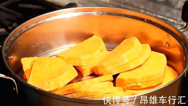 面粉|家里有红薯的试试这样做，上锅一蒸，蓬松暄软，比面包还好吃