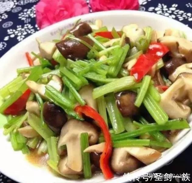 八一战友聚餐推荐12道家常菜，营养美味，简单易学，刚上桌就被抢