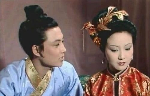 红楼梦$红楼梦里,贾琏为什么没哥哥却是二爷专家一席话让人心惊