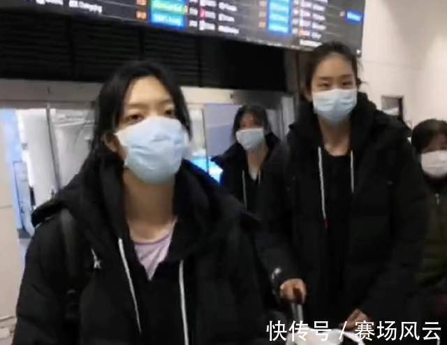 倪非凡|江苏女排安全抵达南京!龚翔宇没有随队回家,刁琳宇倪非凡颜值高