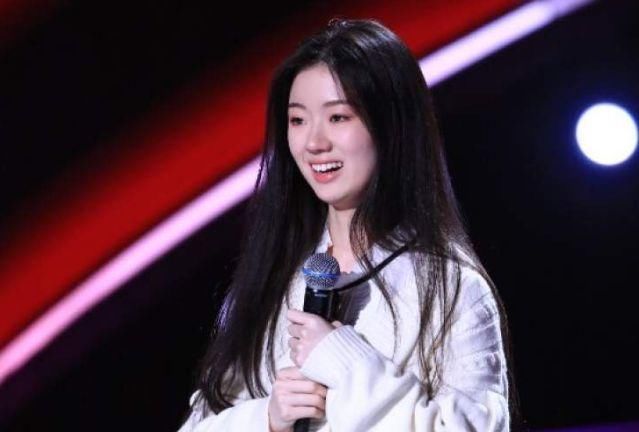 中國好聲音2020|單依純曝賺錢后想買手機送給李健卻被回絕了, 原因太搞笑了