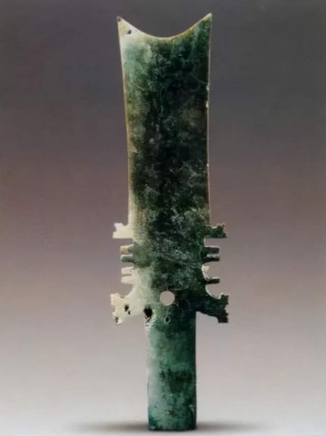 埃及&埃及出土“谜”样燧石刀,它有六千年历史,为何与三星堆玉璋相似