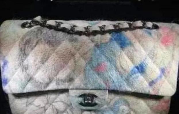 香奈儿$小伙执意给猪纹身,没想到竟被香奈儿看中,一张猪皮狂卖70万