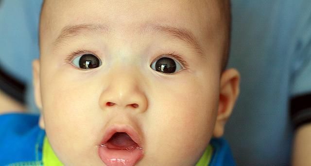 个子|三胞胎个子都矮小!医生:这食物比泡面还伤脾,难怪积食不长个