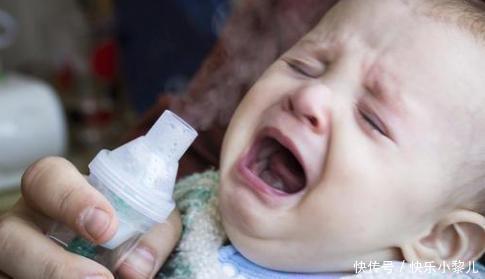 宝妈|儿子不肯喝中药,宝妈想出一招来''套路''他,结果儿子含泪喝完