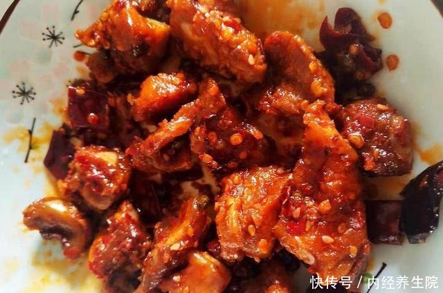 李佳琦薇娅带火的5种零食,销量很高却不贵,建议要多囤些尝鲜