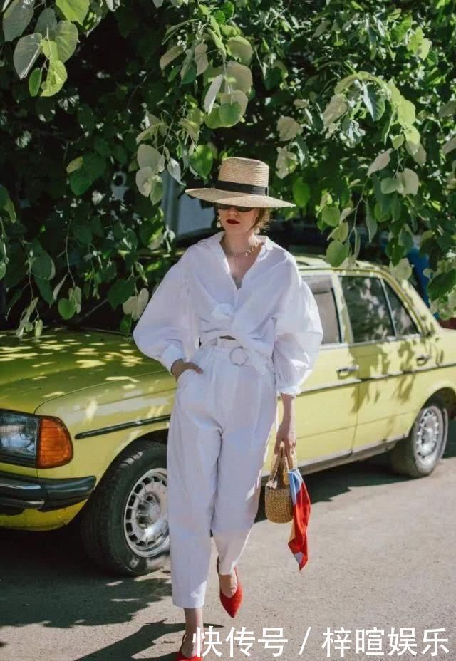 时尚穿搭衬衫+裤子=2020春夏正流行,超超超超超时髦