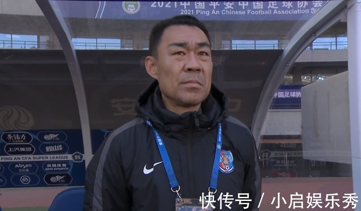 巴頓|從2-5到2-1！青島隊(duì)拿下賽季第三勝，吳金貴的“判斷”很正確