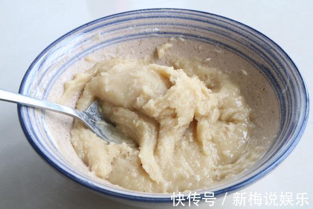 做法和馒头差不多,味道比馒头香、脆、甜、脆,当早餐吃还更营养
