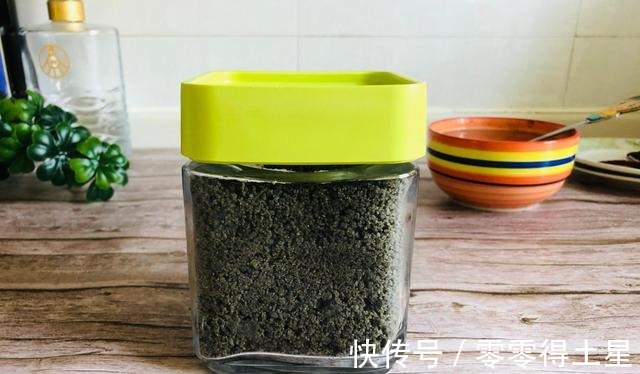 炒米|别总是买芝麻糊吃,自己做一瓶核桃芝麻粉,味道更赞还特别省事!