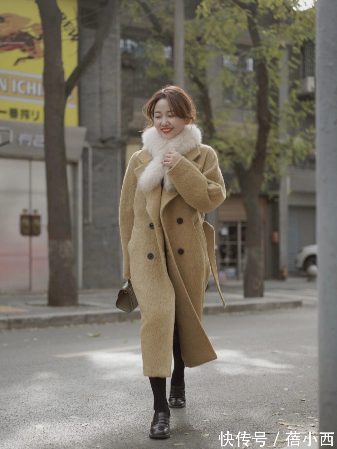 大衣|奔三奔四的女人一定要精致!冬季多穿“大地色大衣”,气质大加分
