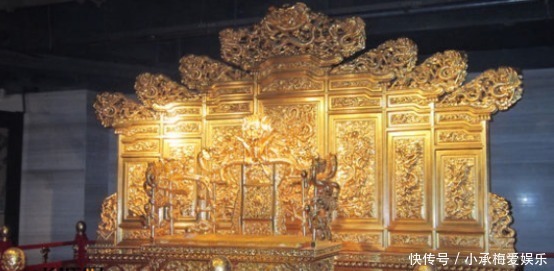 故宫太和殿的龙椅可以传世500多年,它究竟是什么材质做的?