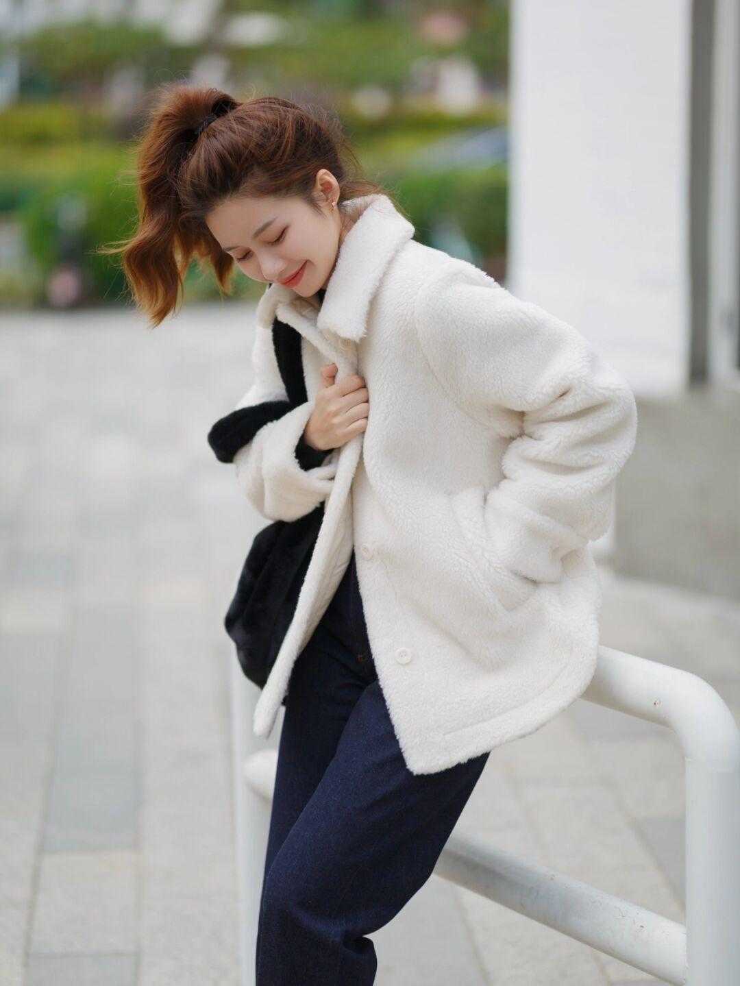 棉服 怪不得这么多人喜欢穿直筒牛仔裤,论保暖百搭,没有长裤能超过它