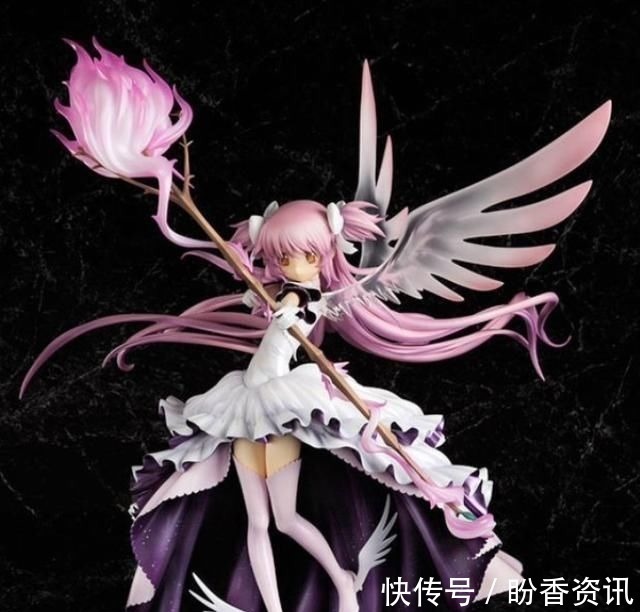 小不懂事|熊孩子将3w手办拆坏摧毁,亲戚说给100块赔偿,处理结果解气