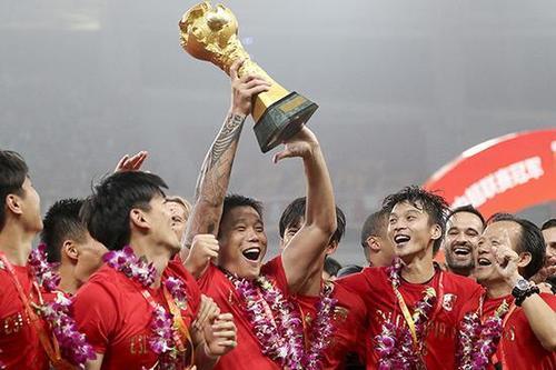 青训|广州队顶薪60万!无奈之下的"反金元足球",或开启中国足球正确之路