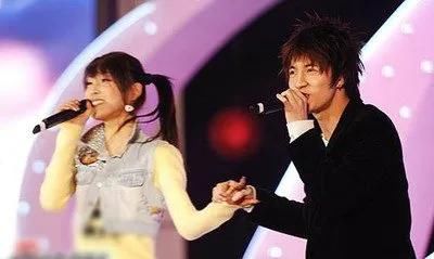 疯了吧?倒贴导演,芒果台还救她?