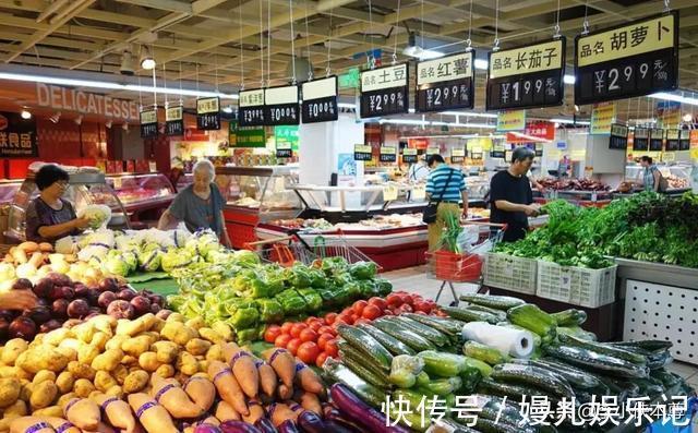 菜贩|人民日报点名批评垄断巨头，不许砸烂老百姓的菜摊子