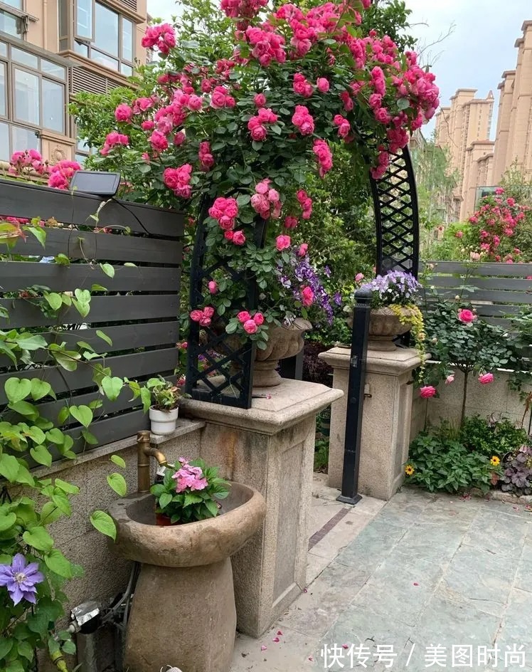 防腐木|为了这个45㎡小院子,坚持买了一楼,打造成花园后比别墅还好看